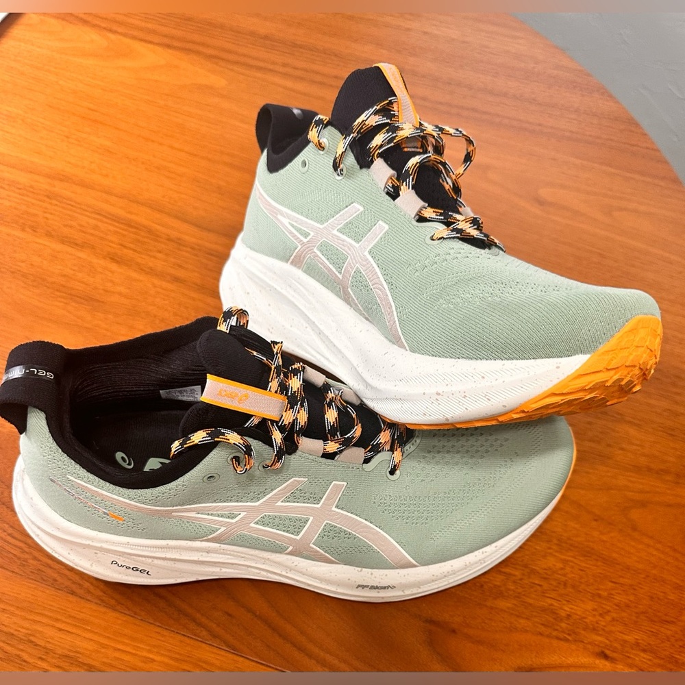 ASICS Gel-Nimbus 26 TR Size 9.5